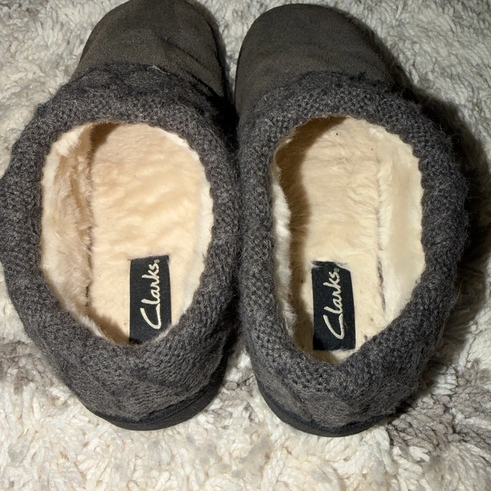 Clarks Gray Women's Slippers - Picture 3 of 4